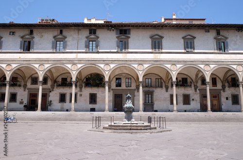 Foundling Hospital designed by Brunelleschi in Piazza SS.Annunziata, Loggiato Servi di Maria, Firenze (Florence), Unesco World Heritage Site, Tuscany, Italy