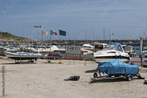 Italia Puglia Capo Santa Maria di Leuca lungomare porto © Cornelio