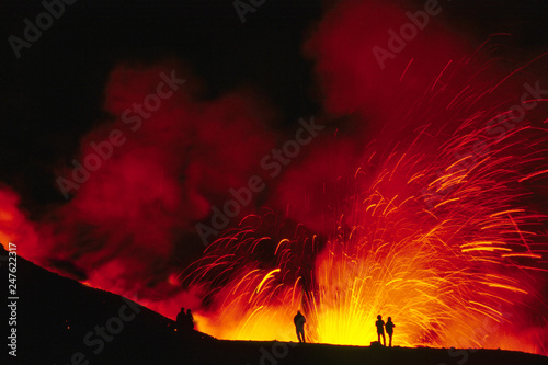 Etna, Fontana di lava photo