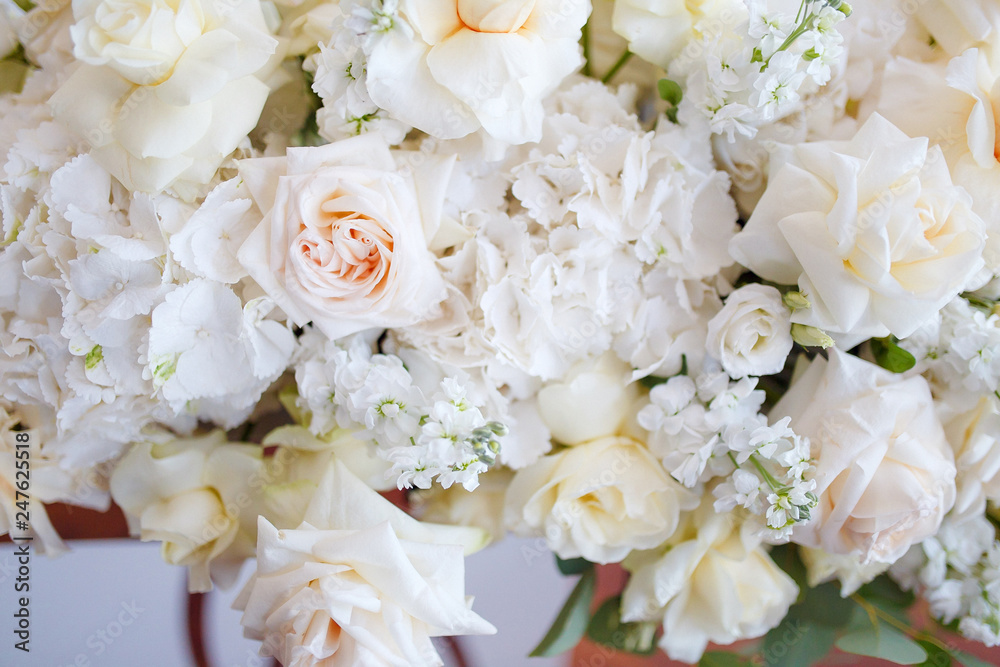 a large bouquet of white roses, texture a large bouquet of white roses, texture