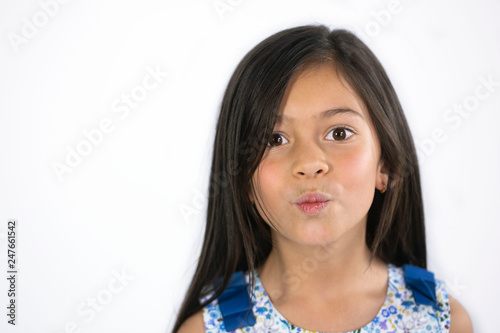 Valokuva Happiness smile approval negative smile latina Caucasia childhood pointing glass