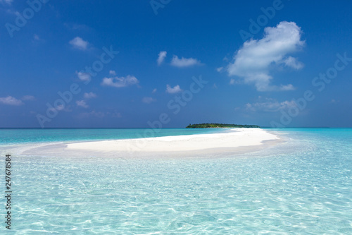 Fototapeta Naklejka Na Ścianę i Meble -  Maldivian sandbank in Indian ocean