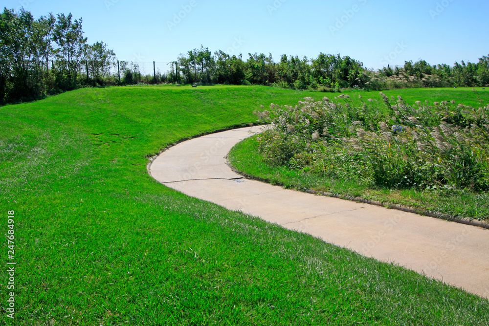 Obraz premium golf course bend road