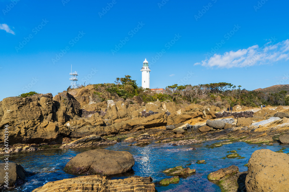 Fototapeta premium 房総半島最南端に立つ白亜の灯台