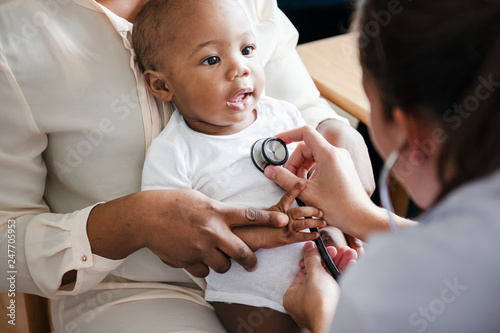 Foto Baby's visit to the doctor