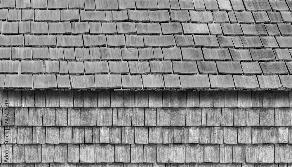 Toiture et panneau en bardeaux de maison créole Toiture et panneau en bardeaux de maison créole