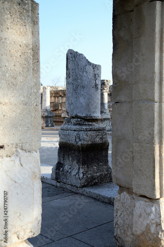 Fototapeta Naklejka Na Ścianę i Meble -  Ruins of the great synagogue of Capernaum, Israel.