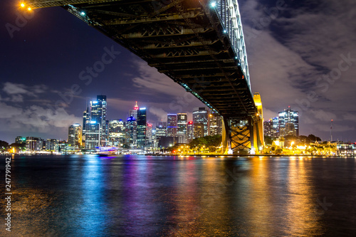 Harbour Bridge, Sydeny, Austrialia, Night View © CheeLeong