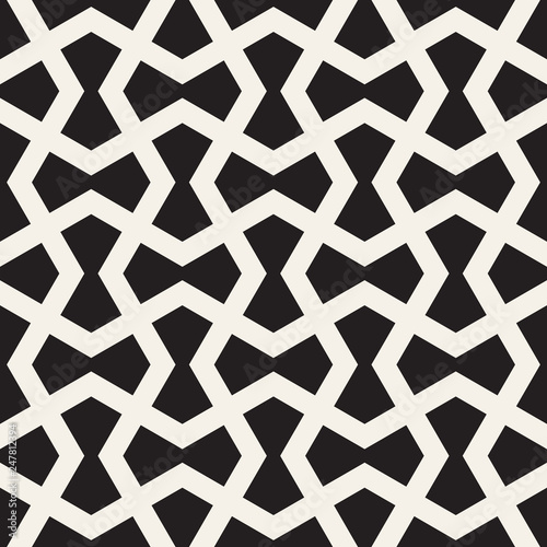 Vector seamless geometric pattern. Abstract bold lines lattice. Simple monochrome tiling shapes trellis.
