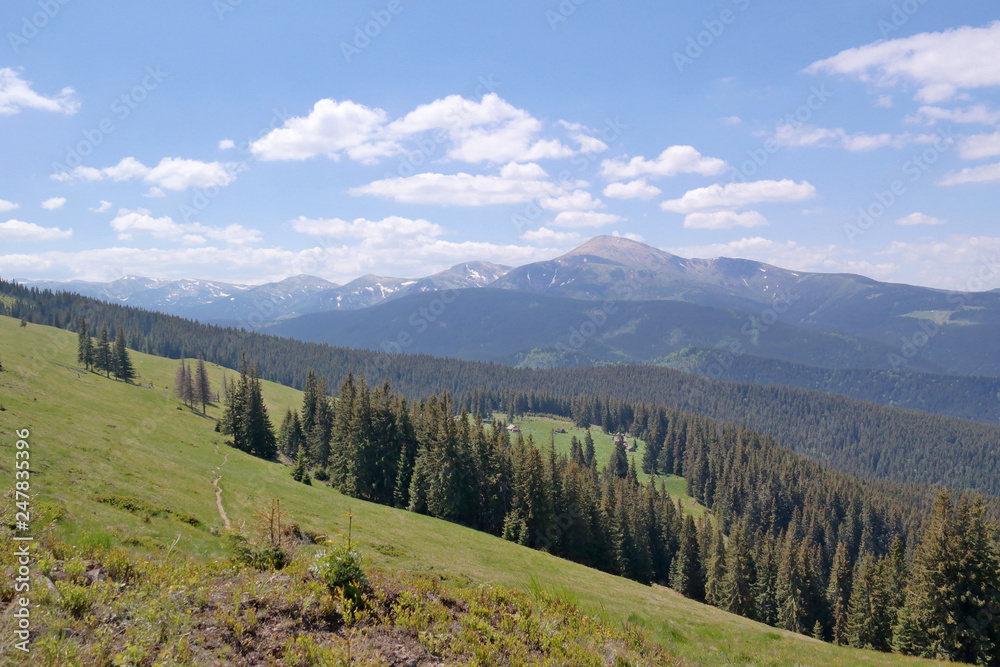 view of the mountain range
