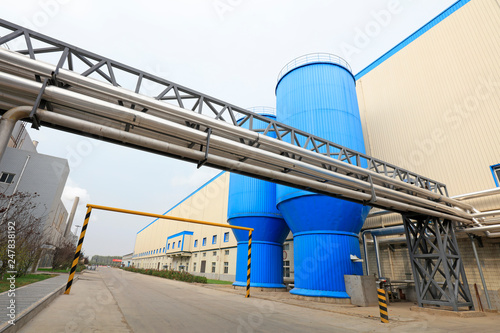 Pulp tower in a paper mill