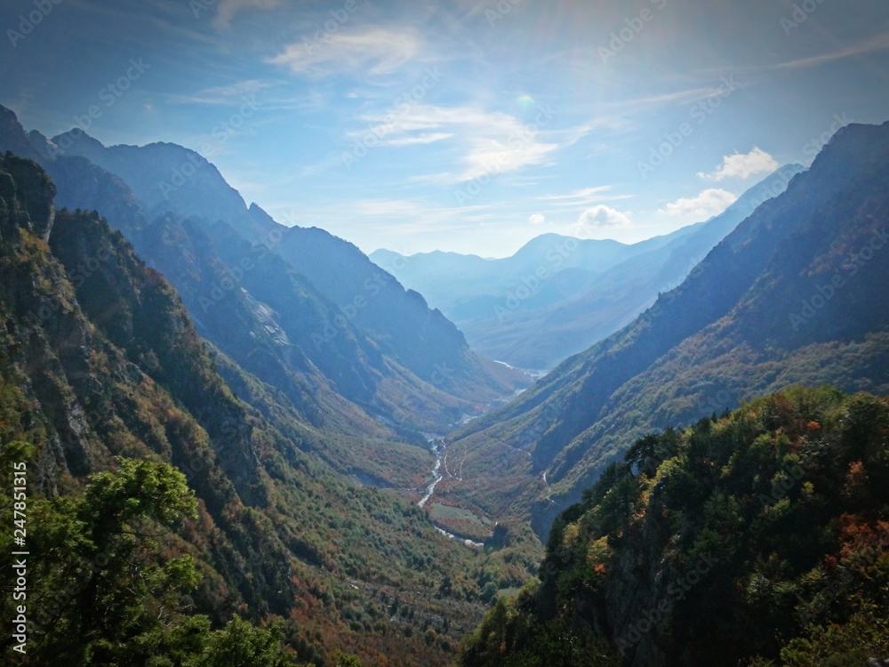 Góry Przeklęte w Albanii, widoki z okolic wioski Theth