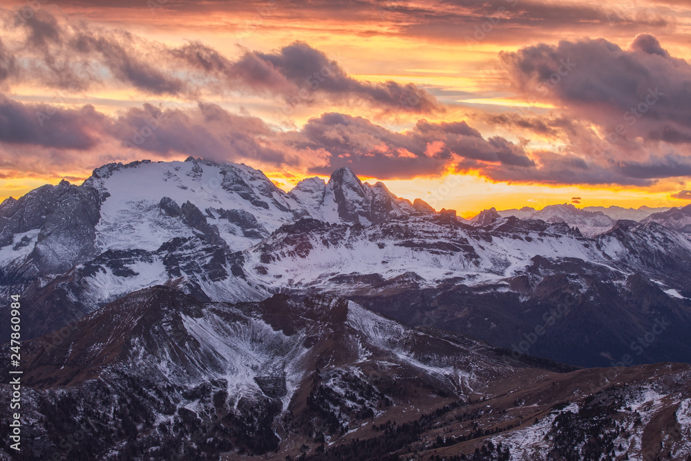 Tramonto nelle Dolomiti, Marmolada vista da cima Lagazuoi