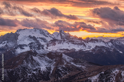 Tramonto nelle Dolomiti, Marmolada vista da cima Lagazuoi