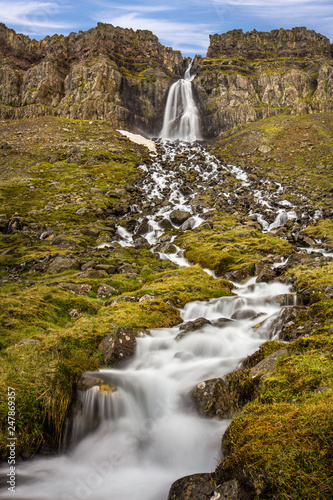 Fototapeta Naklejka Na Ścianę i Meble -  Iceland Waterfall