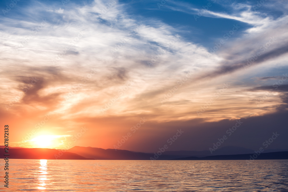 Obraz premium sunset over the sea