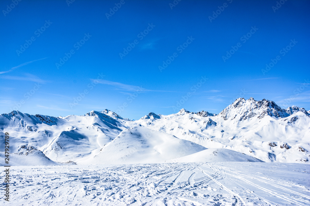 Ischgl Berg Panorama im Winter Ski Snowbaord Urlaub