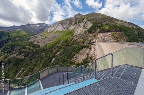 Airwalk auf der Kölnbreinsperre, Kärnten, Österreich photo