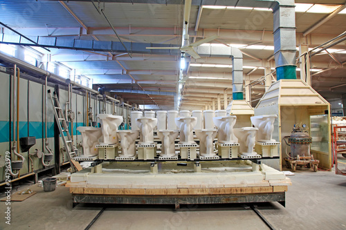 ceramic sintering workshop production line in a factory photo