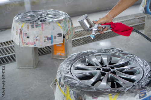 Wallpaper Mural Wheel repair ,Wheel repairman Torontodigital.ca