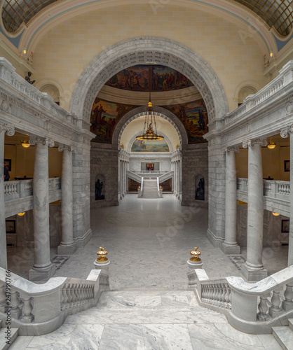 Billede på lærred State of Utah Capitol hill complex in Salt Lake City, historic exterior and rotu