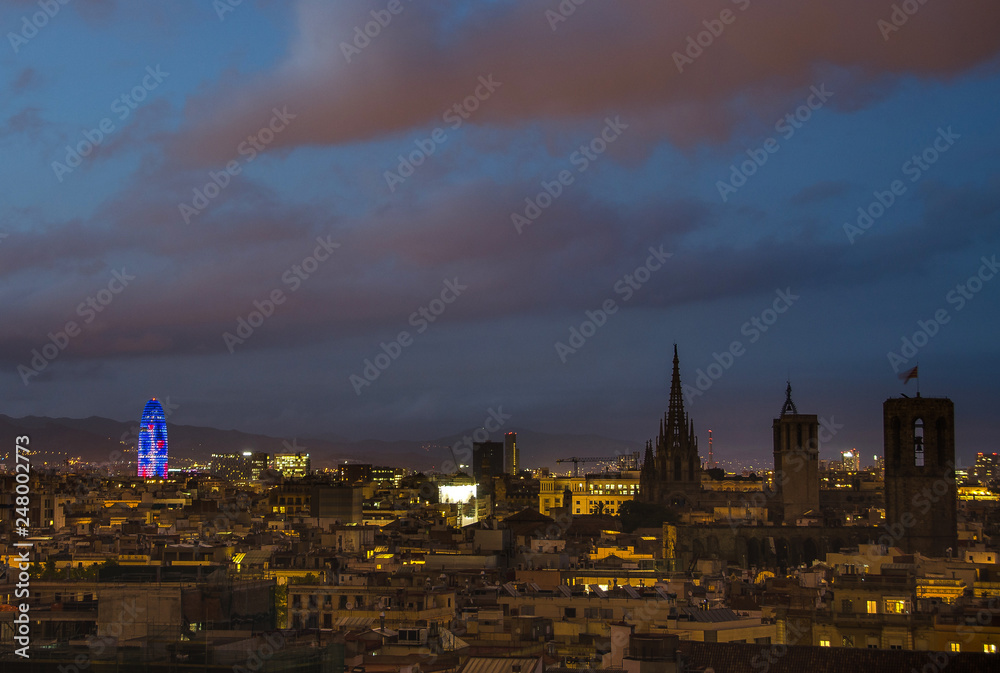 Obraz premium Barcelona skyline panorama at night