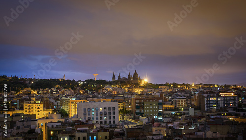 Fototapeta Naklejka Na Ścianę i Meble -  Barcelona skyline panorama at night