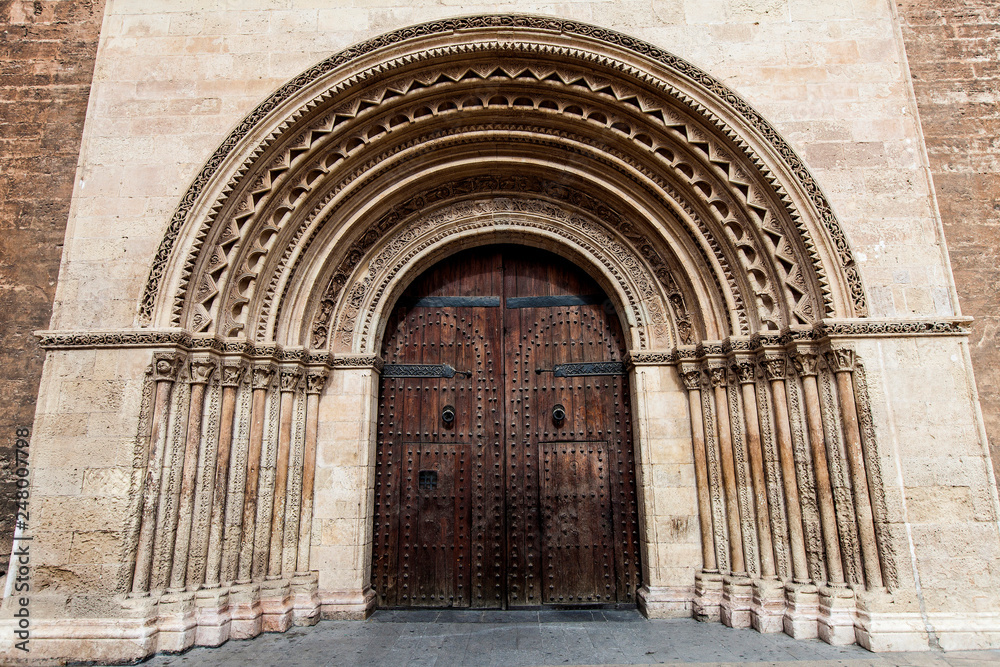 Fototapeta premium Valencia, Spain - April, 2017: portal chatedral