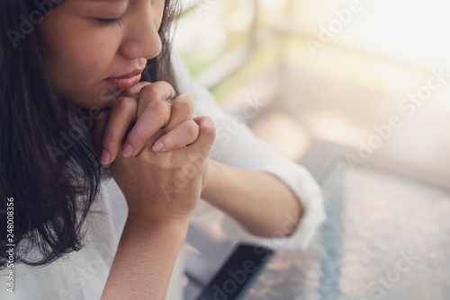 Valokuva Asian woman believe in the prayer to God, Bible and christian study concept