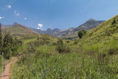 Drakensberg mountains, South Africa © Tim on Tour