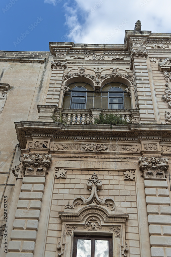 Italia Puglia Lecce palazzo della Provincia particolare