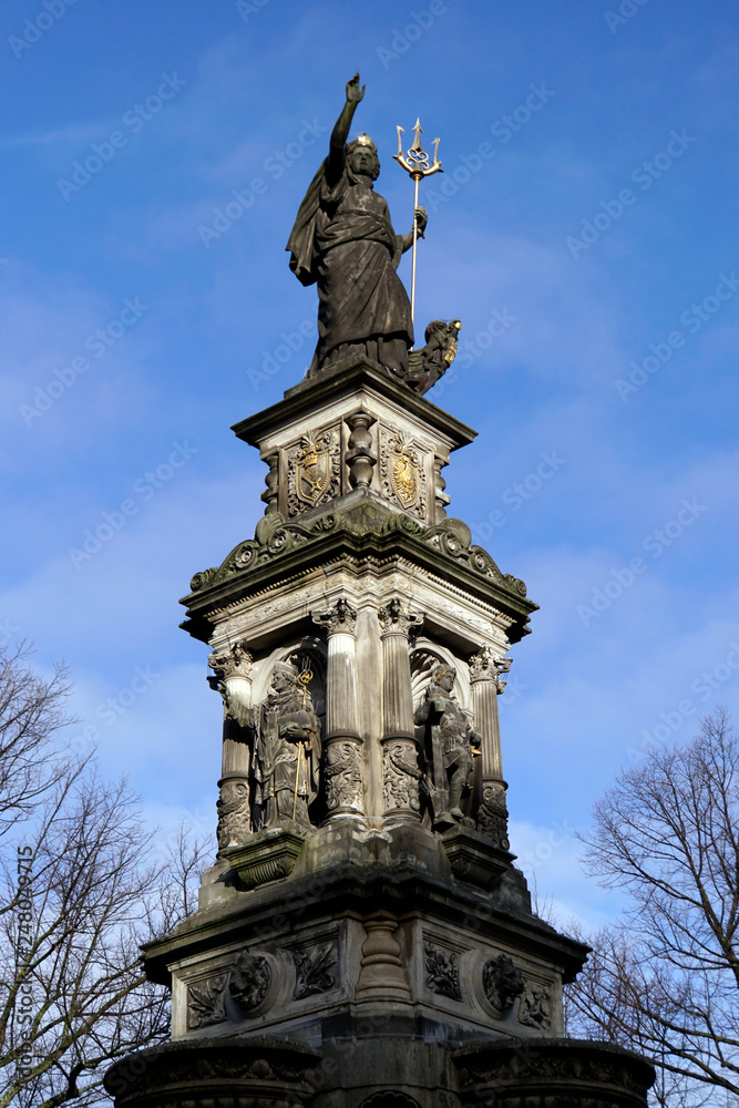 Fototapeta premium Hansabrunnen auf dem Hansaplatz