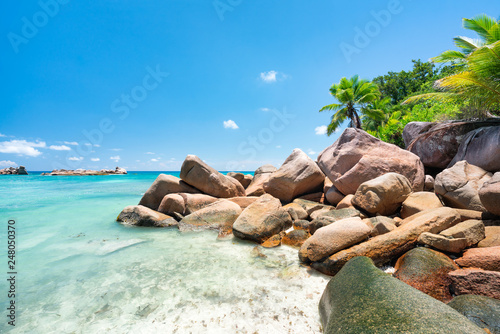 Tropische Insel auf den Seychellen © eyetronic