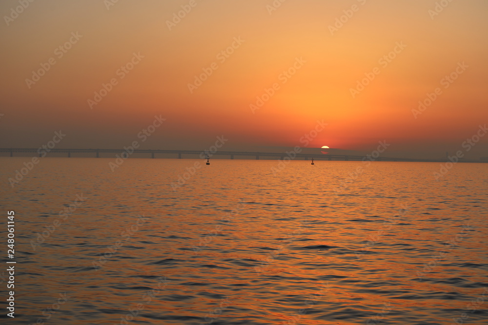 関空連絡橋に沈む夕日 関空連絡橋に沈む夕日