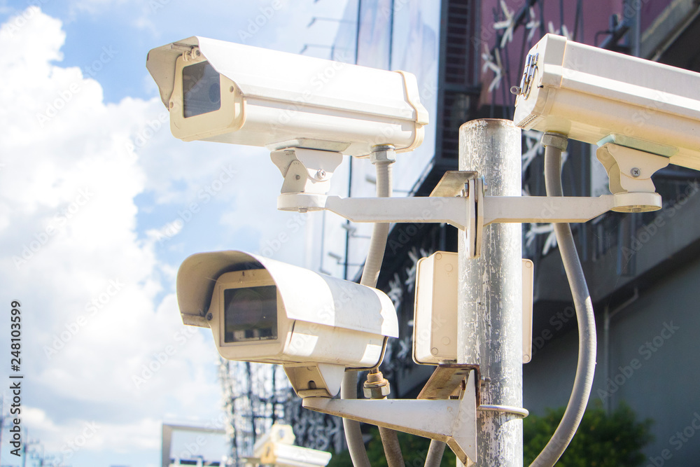 Wireless security cameras are closedcircuit television (CCTV) cameras