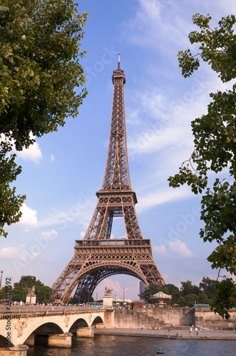 eiffel tower in paris © VSenturk
