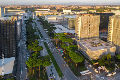 Aerial view of the modern EUR district in Rome, built for the Universal Exposition that should have been held in the Capital in 1942. In the foreground the small lake and the neighborhood park © Stefano Tammaro
