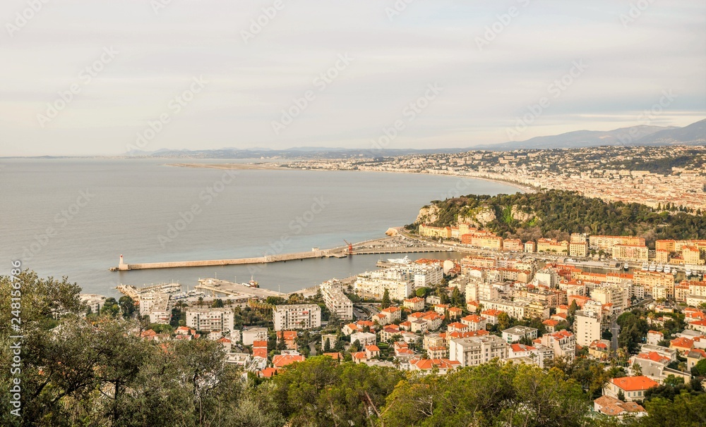 Naklejka premium Panorama sur Nice depuis le Mont Boron