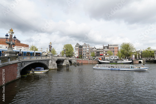 Amsterdam garnd canal