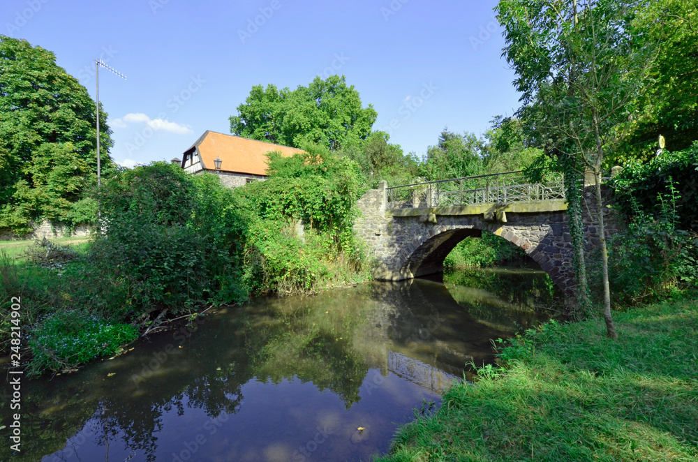 steinbrücke über die wetter bei kloster arnsburg