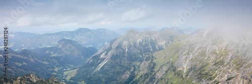 Ausblick vom Nebelhorn, Allgäuer Alpen, Allgäu, Bayern, Deutschland, Europa