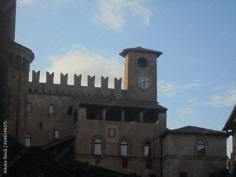 Centro storico in Italia. Castell'Arquato