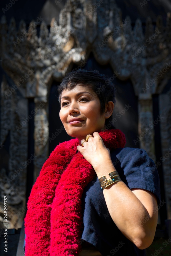 portrait de femme avec écharpe yao portrait de femme avec écharpe yao
