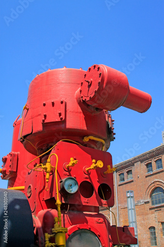 Red mechanical components