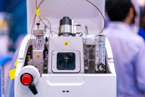 Advance technology mass spectrometer device of lab for analysis property element of sample by detector molecule for industrial food pharmaceutical nutraceuticals agriculture chemical & petrochemicals photo