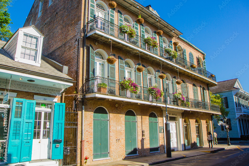 French Quarter architecture, New Orleans, Louisiana, United States. Built in the 18th century Spanish architectural style with cast iron balconies.