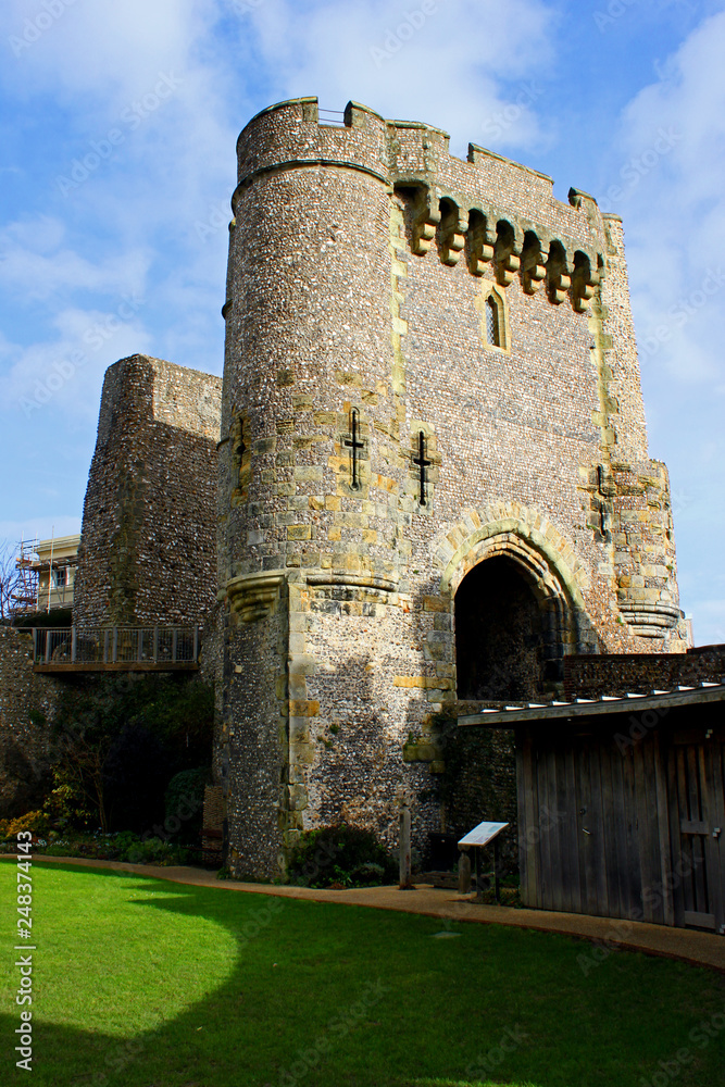 Gate and tower of Lewes Castle