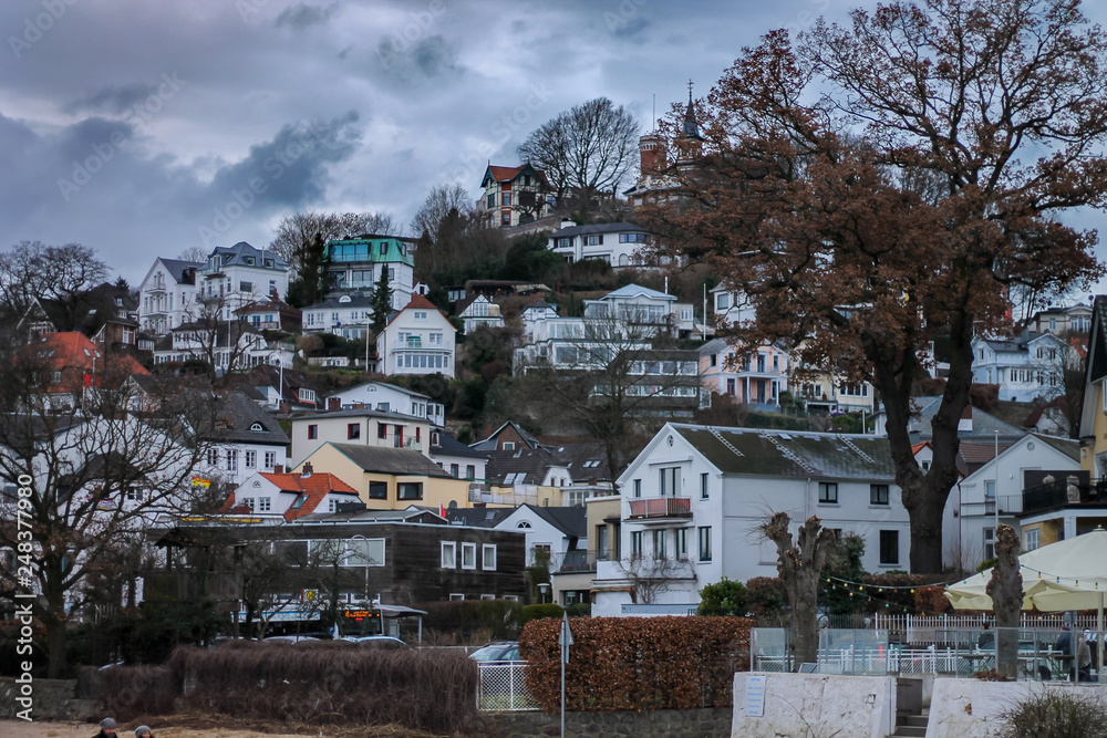 Hamburg Blankenese - The hill with the houses 