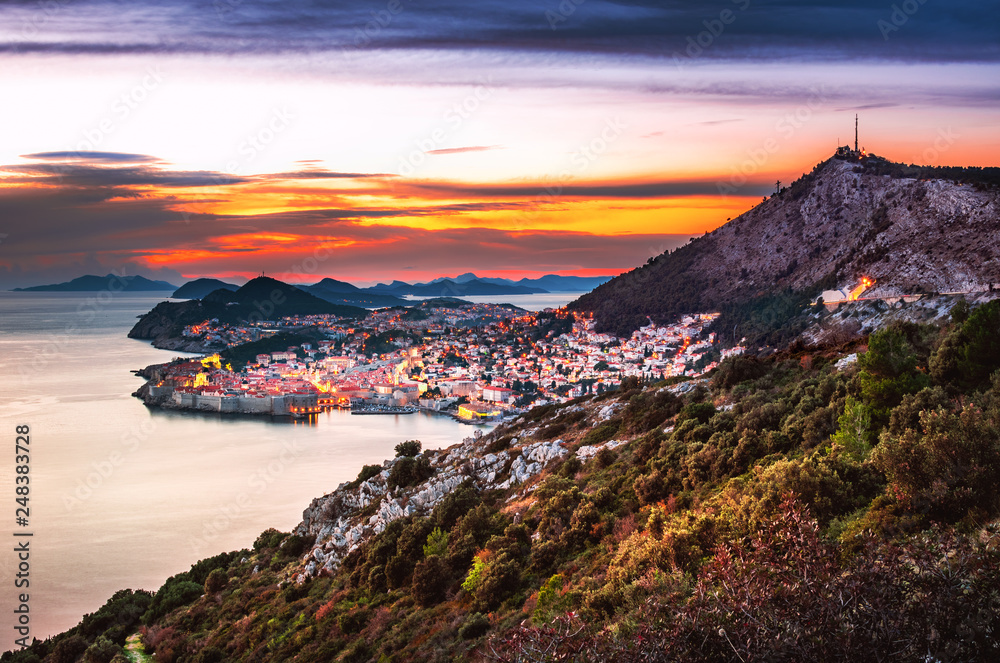 Fototapeta premium Dubrovnik Old town and Srd mountain sunset croatia