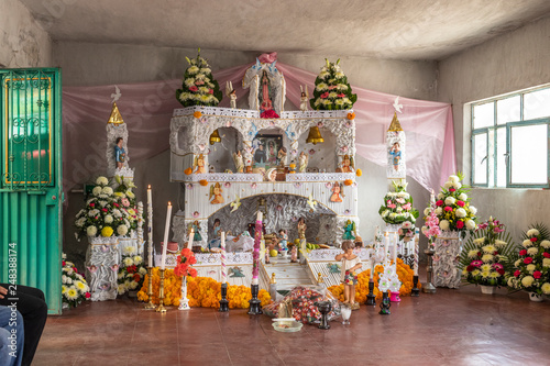 Altar al difunto photo